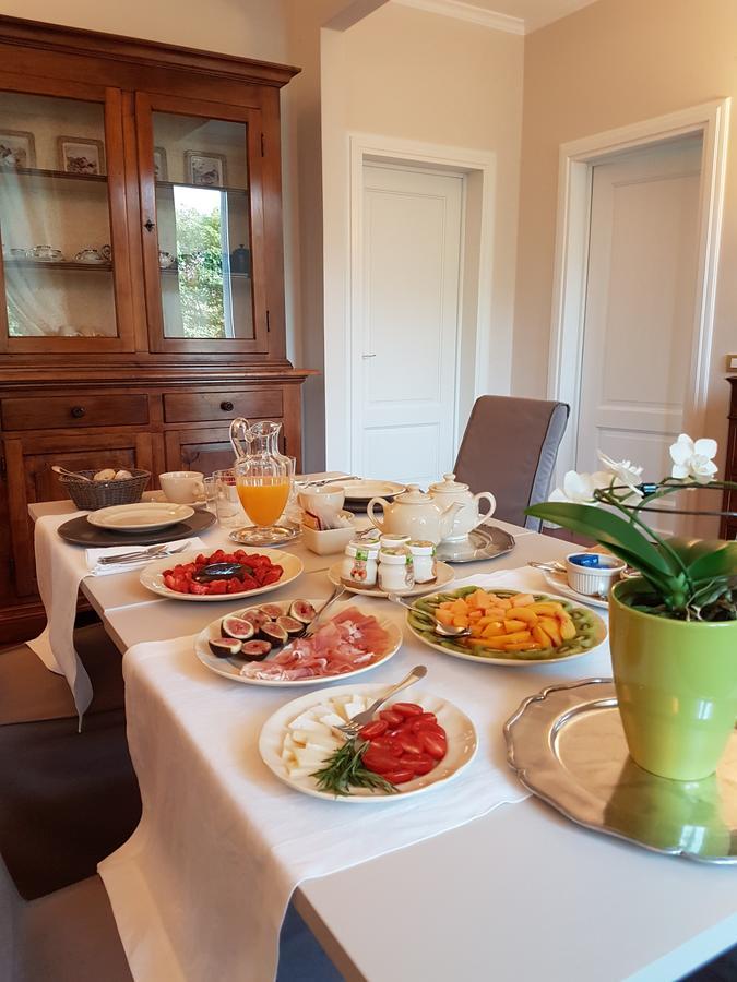 Villa Chiara B&B Biandronno المظهر الخارجي الصورة
