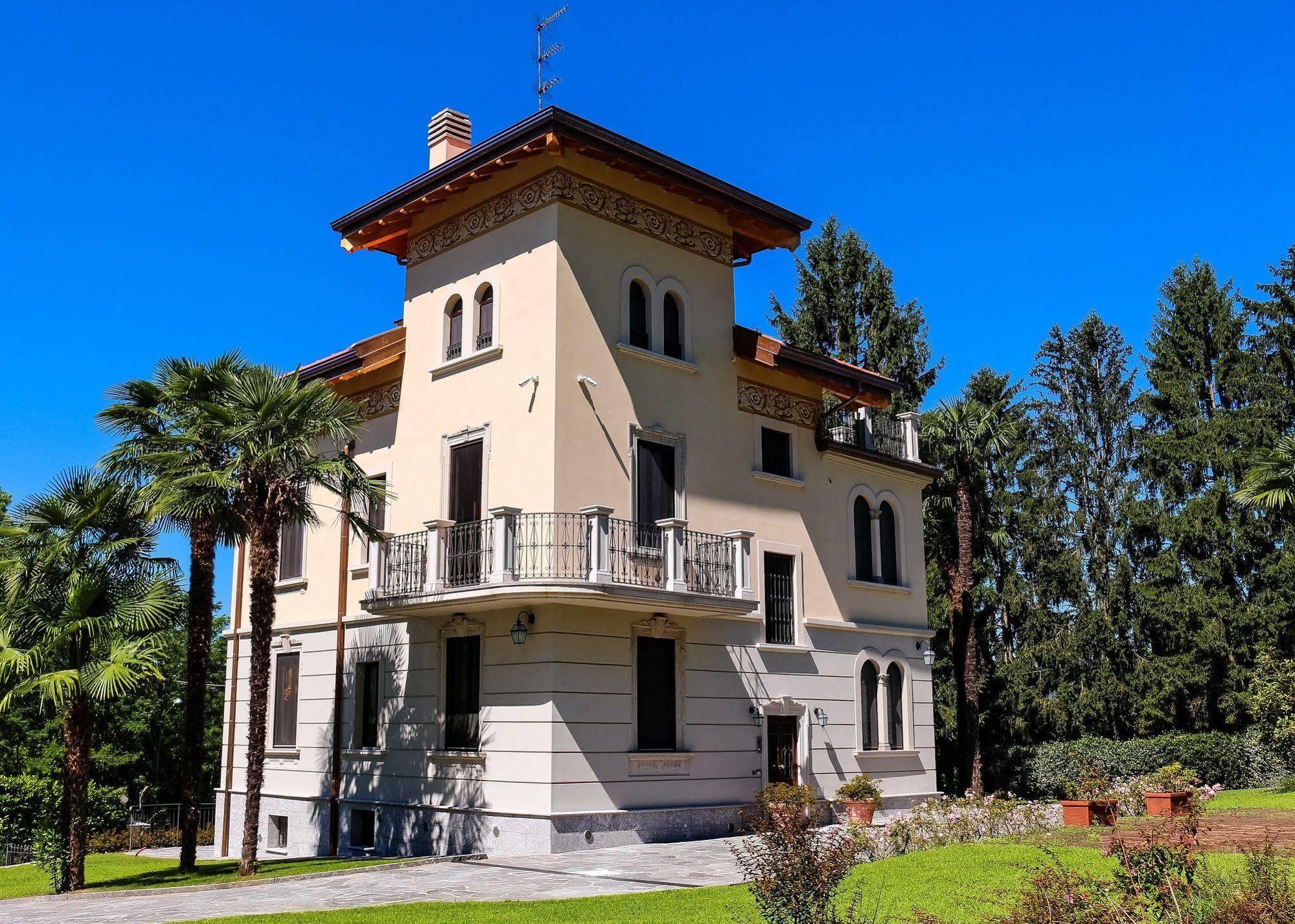 Villa Chiara B&B Biandronno المظهر الخارجي الصورة