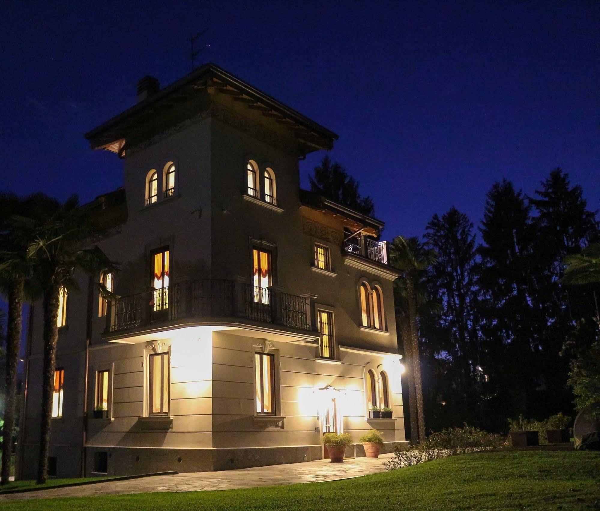 Villa Chiara B&B Biandronno المظهر الخارجي الصورة