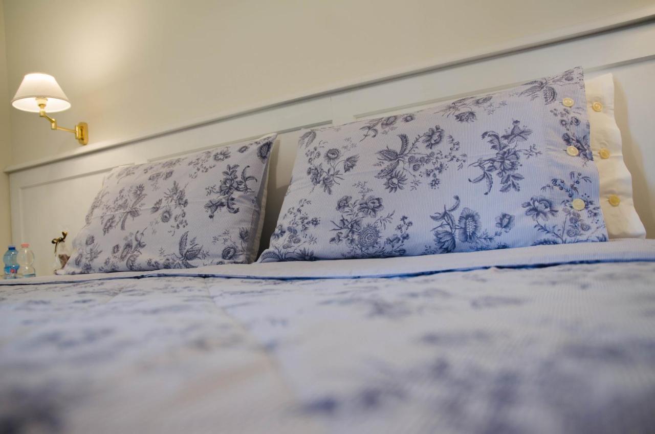Villa Chiara B&B Biandronno المظهر الخارجي الصورة